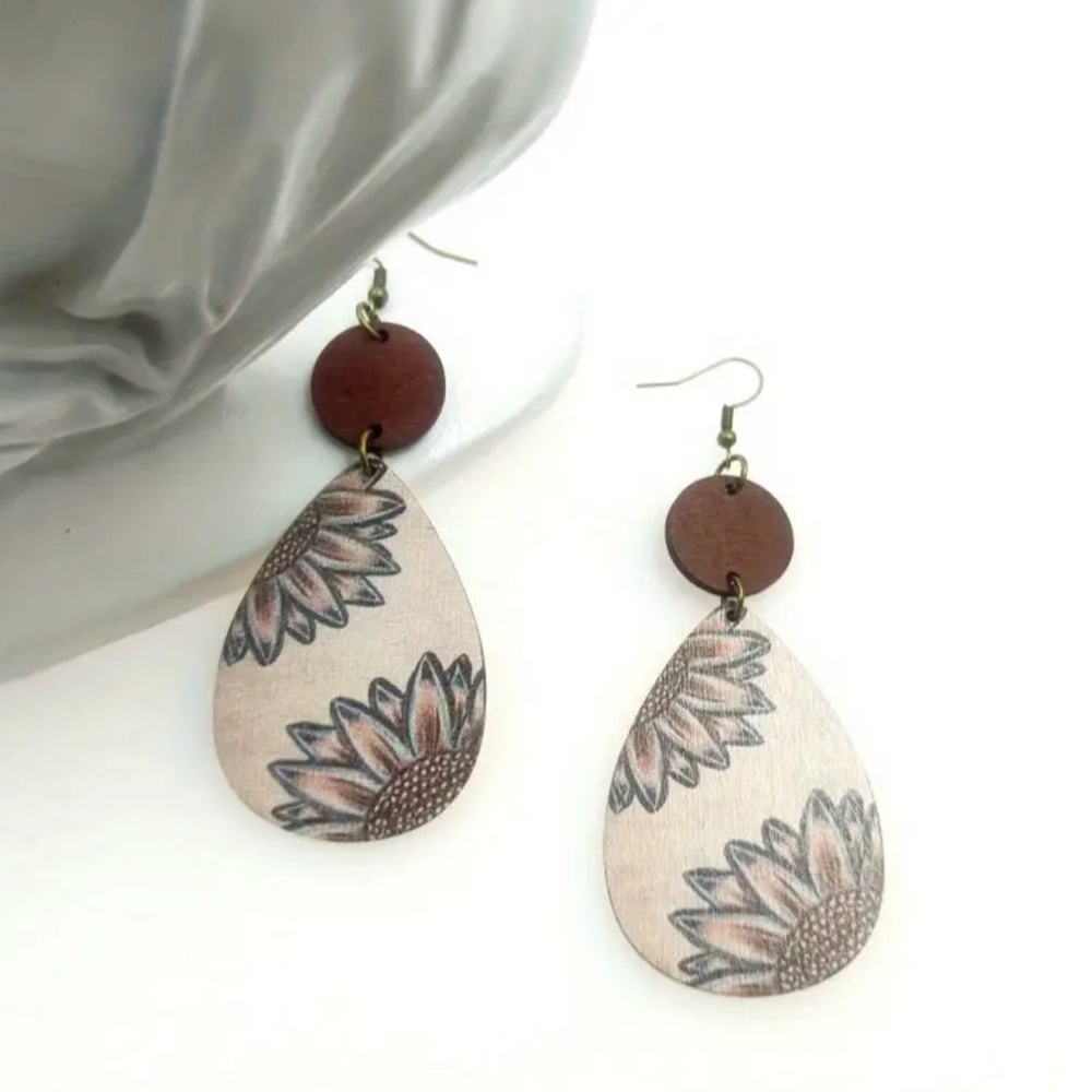 Cream and Brown Floral Teardrop Earrings